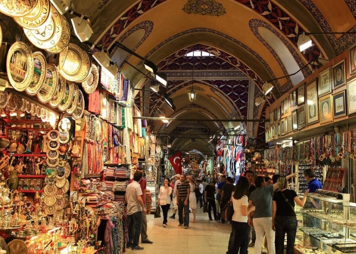 Chợ Thổ Nhĩ Kỳ mang không gian đậm chất Trung Đông. Ảnh: VietSense Travel