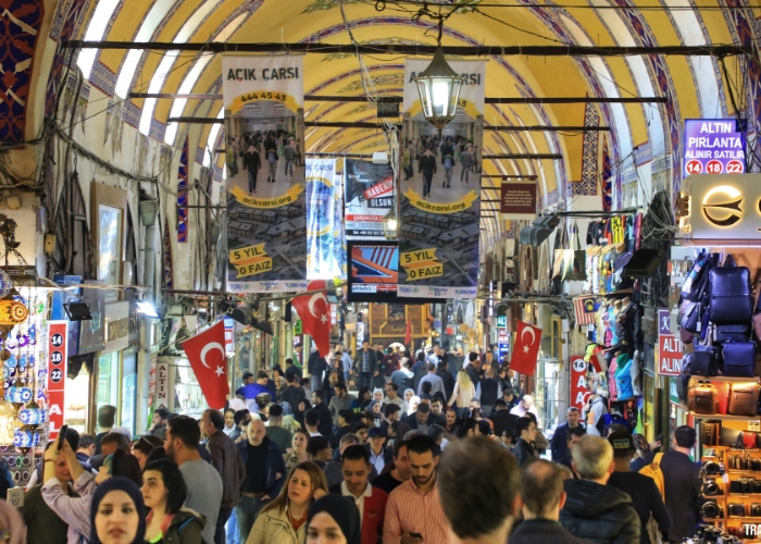Kỹ năng trả giá ở chợ Grand Bazaar. Ảnh: Trang thông tin du lịch