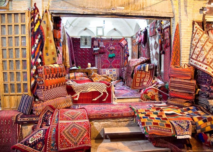 Thảm Thổ Nhĩ Kỳ cũng là 1 món quà độc đáo. Ảnh: Tinhte.vn