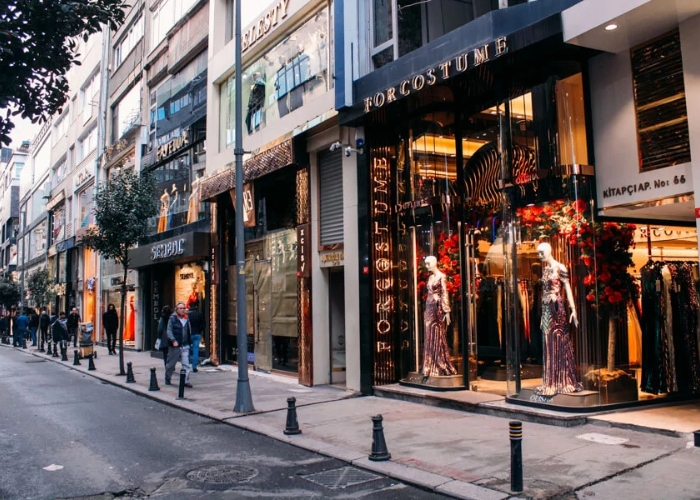 Nişantaşı khu phố thời thượng dành cho giới trẻ. Ảnh: Road is Calling