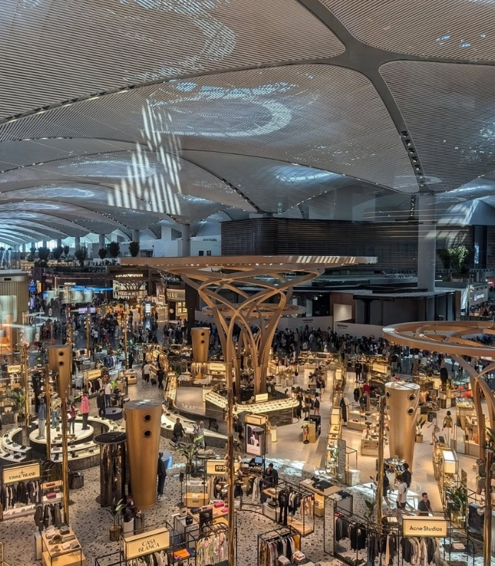 Đi taxi từ sân bay Istanbul. Ảnh: adawnjournal