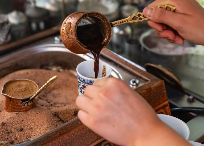 Cà phê Thổ Nhĩ Kỳ. Ảnh: Klook