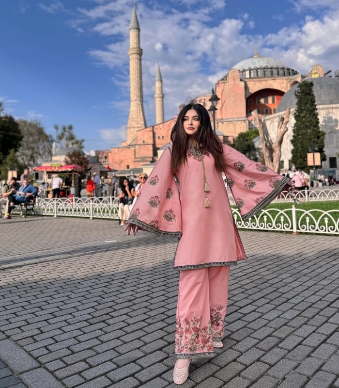 Kinh nghiệm tham quan Hagia Sophia. Ảnh: farahharis1