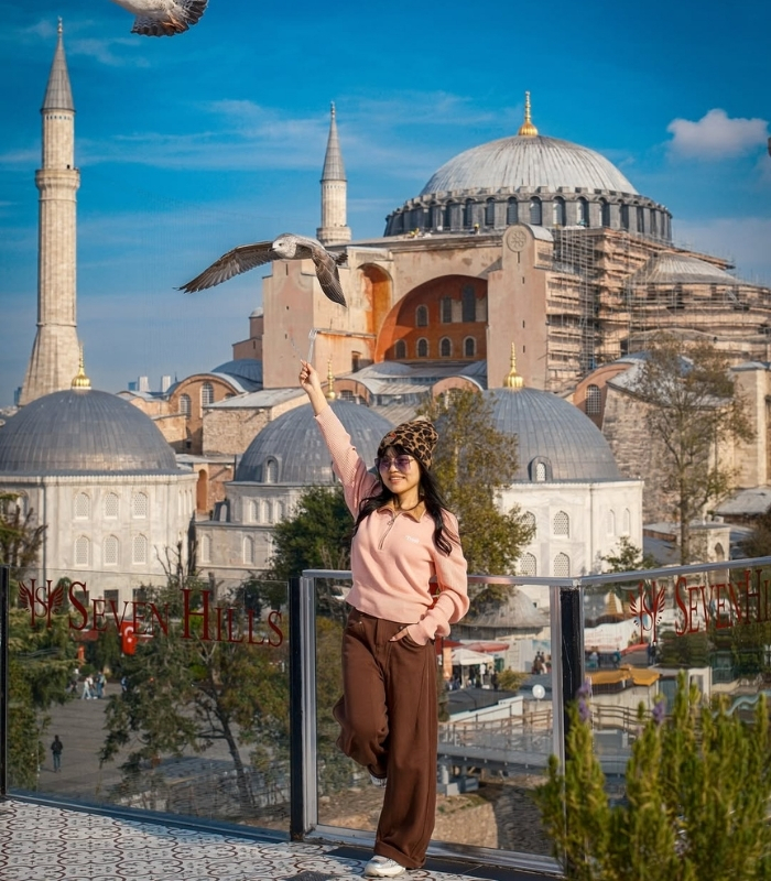 Mái vòm và kết cấu kiến trúc ấn tượng. Ảnh: sevenhillsrestaurant