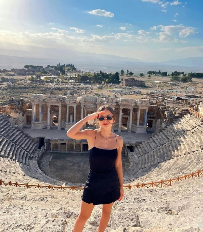 Nhà hát La Mã tại Hierapolis. Ảnh: busetasdeleenn