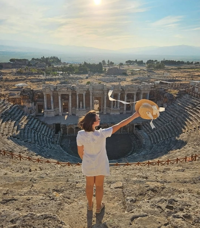 Hierapolis được hình thành vào khoảng thế kỷ II TCN. Ảnh: hepimizgezelim