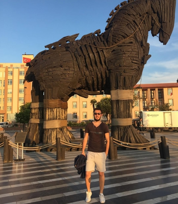 Lưu ý khi đi tham quan thành cổ Troy. Ảnh: safakcandemir