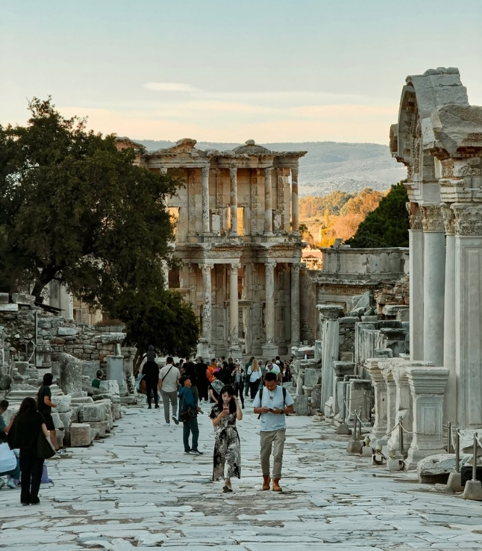 Thời kỳ hưng thịnh và vai trò của thành phố cổ Ephesus. Ảnh: capra311