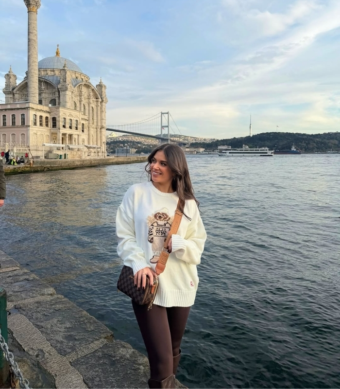 Thời điểm lý tưởng để đi du thuyền eo biển Bosphorus. Ảnh: reedabakkour