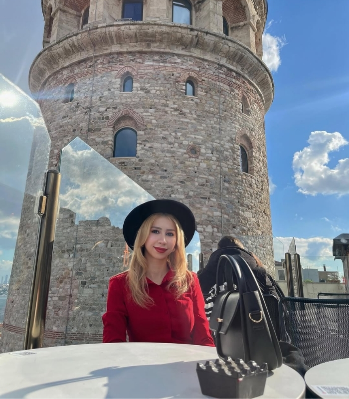 Giá vé tham quan tháp Galata. Ảnh: didemkry_