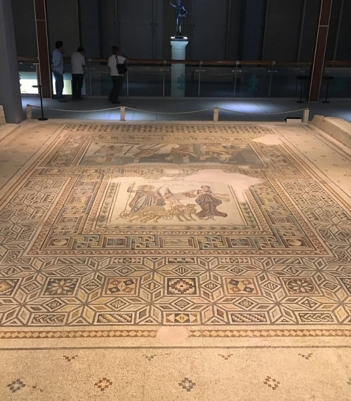 Kỹ thuật tạo nên tranh mosaic cổ. Ảnh: mhmsisman