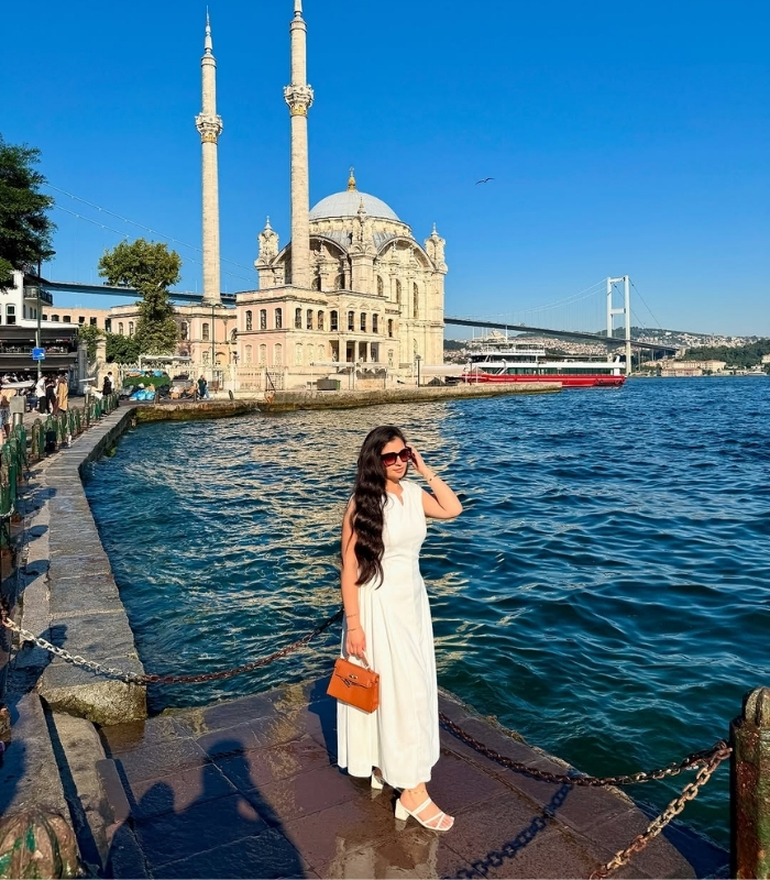 Kinh nghiệm tham quan Cung điện Dolmabahce. Ảnh: dr.sama.alqaisi