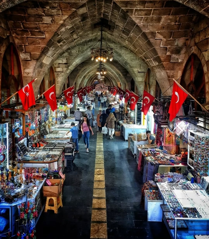 Khu chợ Bakırcılar Çarşısı. Ảnh: simgebulut