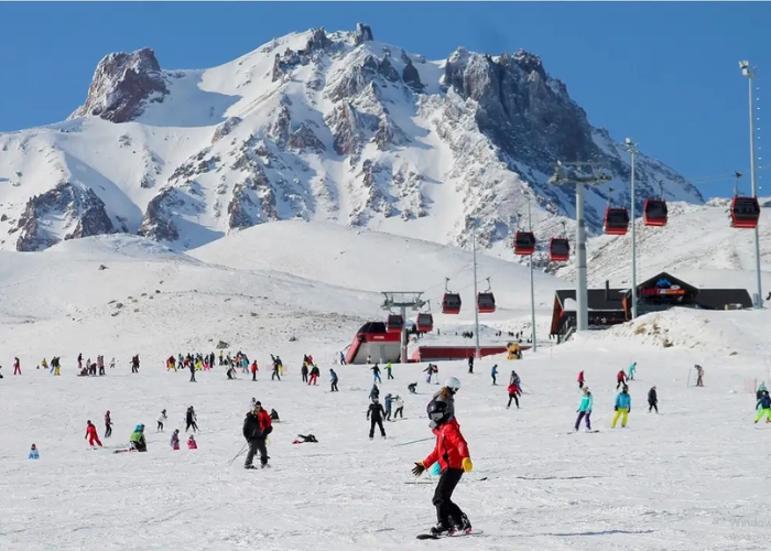 núi Erciyes