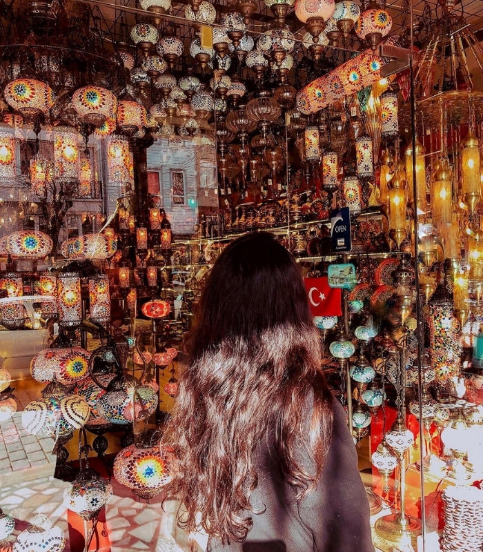 Trải nghiệm văn hóa mặc cả đặc trưng. Ảnh: nathaliadriano