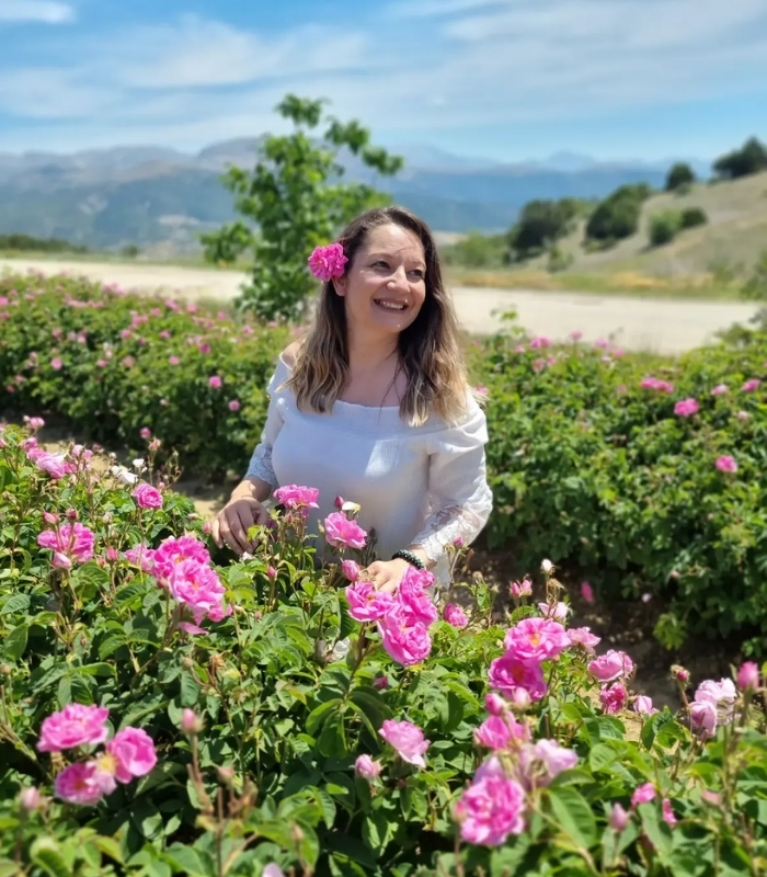 Các vườn hoa hồng nổi tiếng của Isparta. Ảnh: ulkuyuuksel