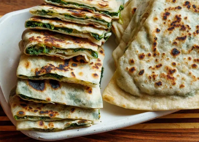 Gözleme món bánh dẹt truyền thống của Thổ Nhĩ Kỳ. Ảnh: Vidar