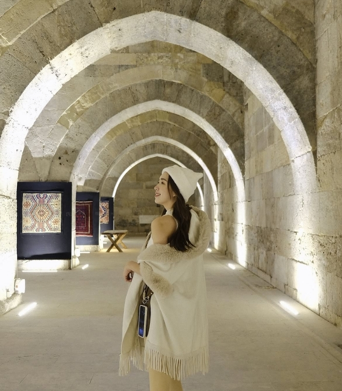 Ưu tiên ghé Caravanserai khi di chuyển giữa các thành phố. Ảnh: crayon_joy