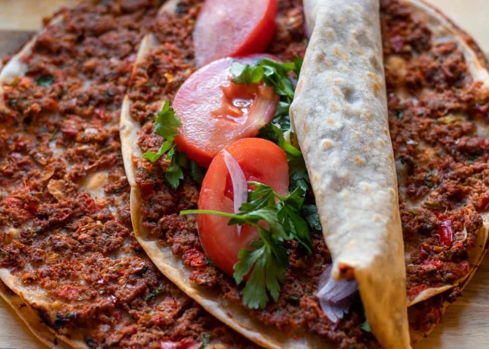 Món Lahmacun. Ảnh: Gorgeous