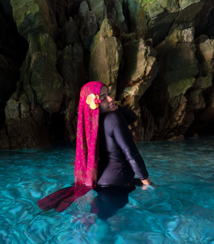 Blue Cave. Ảnh: imsouu_