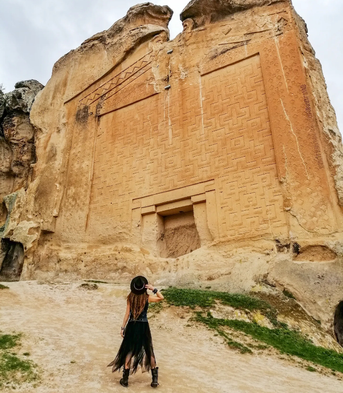 Di Tích Yazılıkaya – Midas. Ảnh: bedobedi